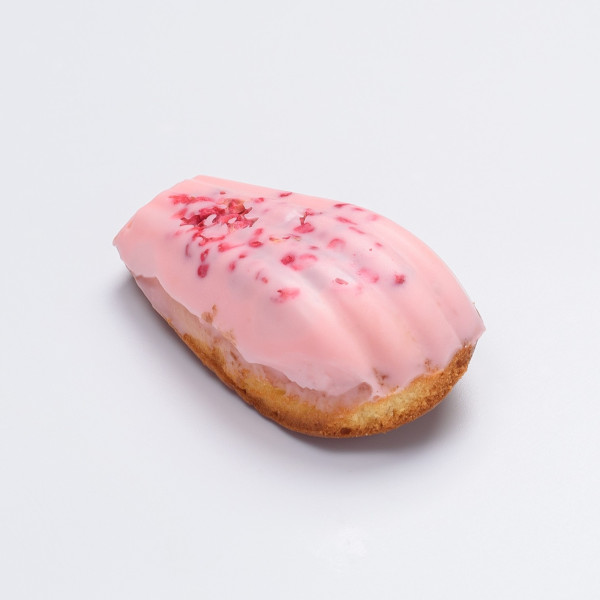 Мадлен с ягодной начинкой