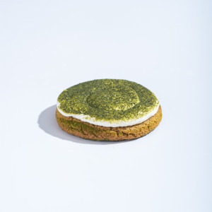 Печенье с матчей и сливочным кремом